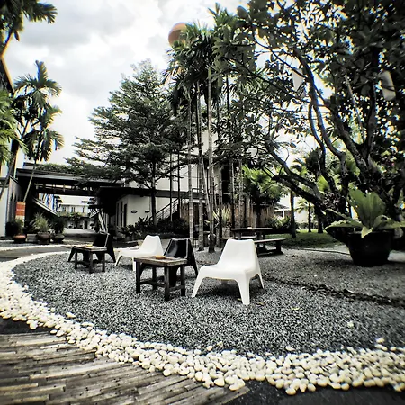Paragon Inn-2